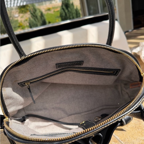 RARE Dooney & Bourke BLACK Florentine Vacchetta Leather Domed Satchel HANDBAG - Picture 9 of 11